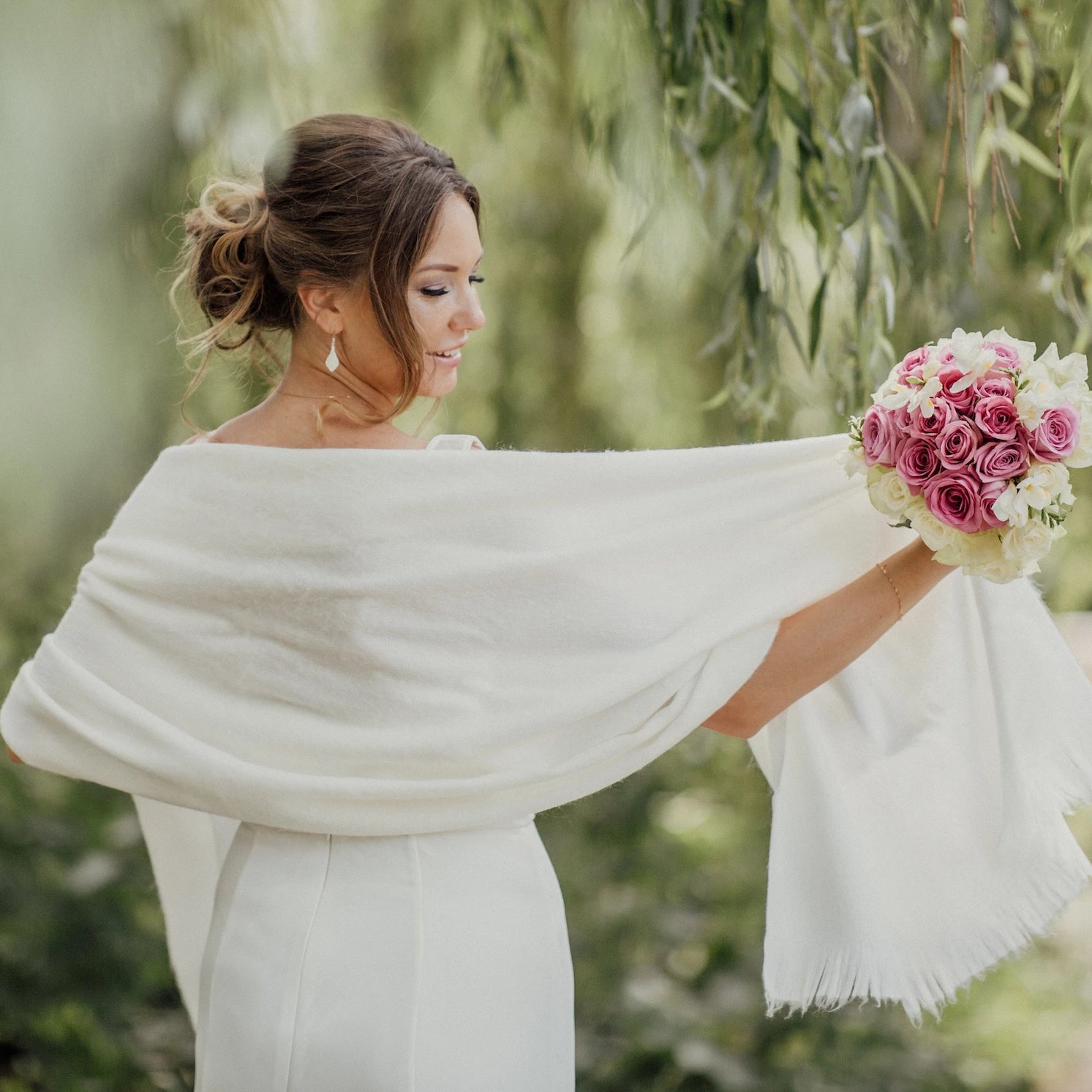 Alpaca Wedding Shawl – Cosy Llama